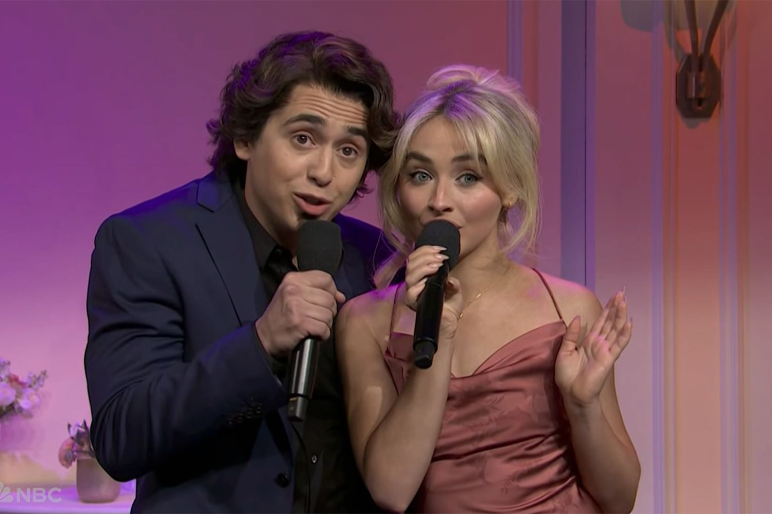 'SNL' Domingo Skit Returns While Sabrina Carpenter Hosts