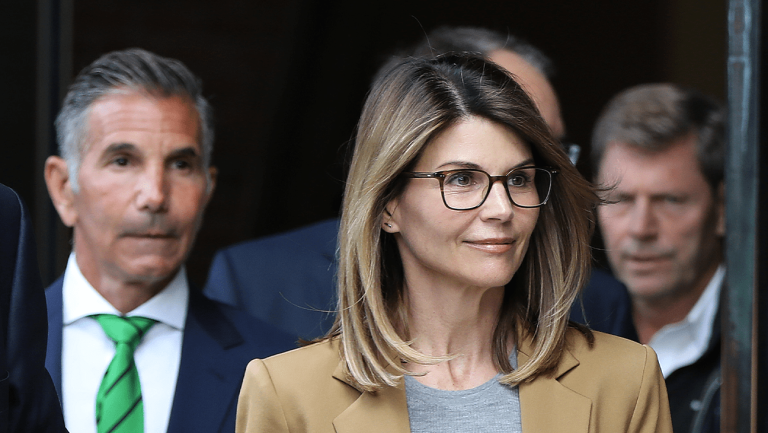 Lori-Loughlin-Mossimo-Giannulli-getty-H-2025.png