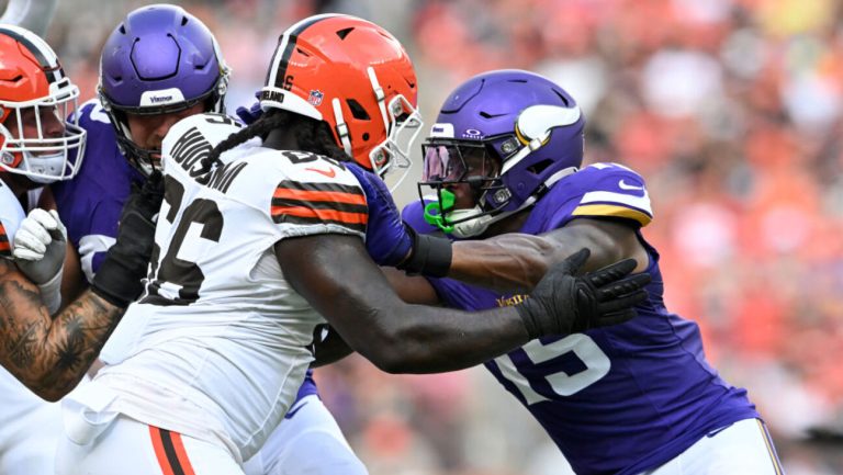 NFL-Minnesota-Vikings-vs-Cleveland-Browns-GettyImages-2168609081-H-MAIN-2025.jpg