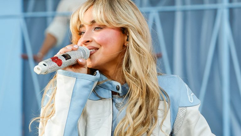 Sabrina-Carpenter-Coachella-GettyImages-2149329157-H-MAIN-2024.jpg