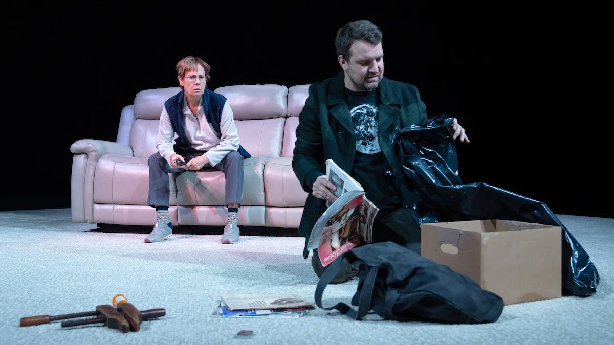 Laurie Metcalf Returns to Broadway