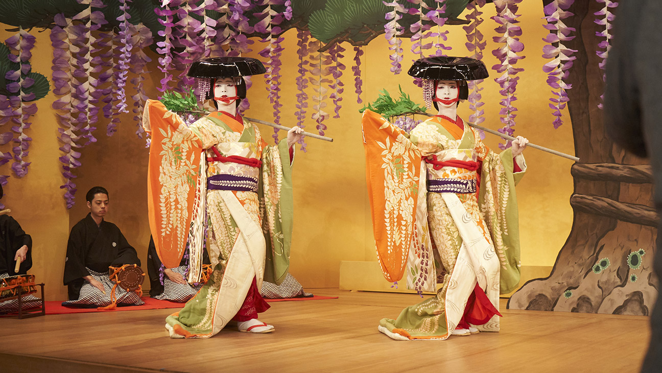 Kabuki Traditions Play Out in a Stunning Drama