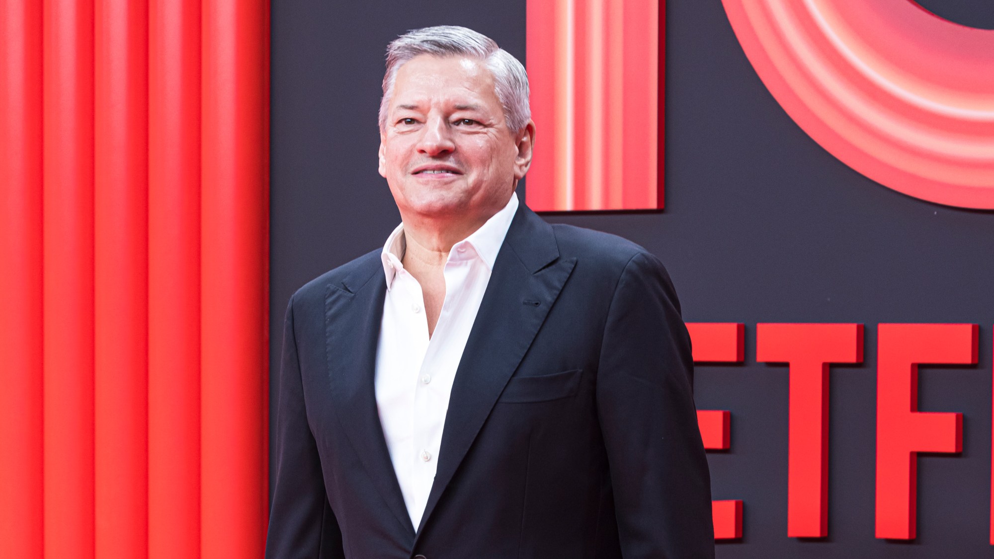 Netflix's Ted Sarandos Reacts to Warner Bros.' "For Sale" Sign