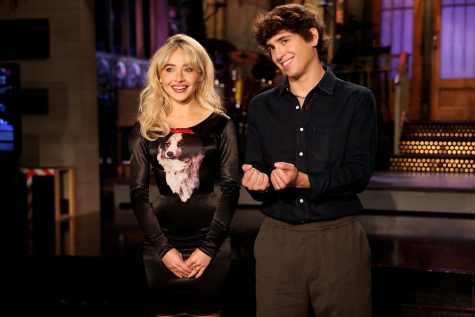 Sabrina Carpenter Hosts 'Saturday Night Live'