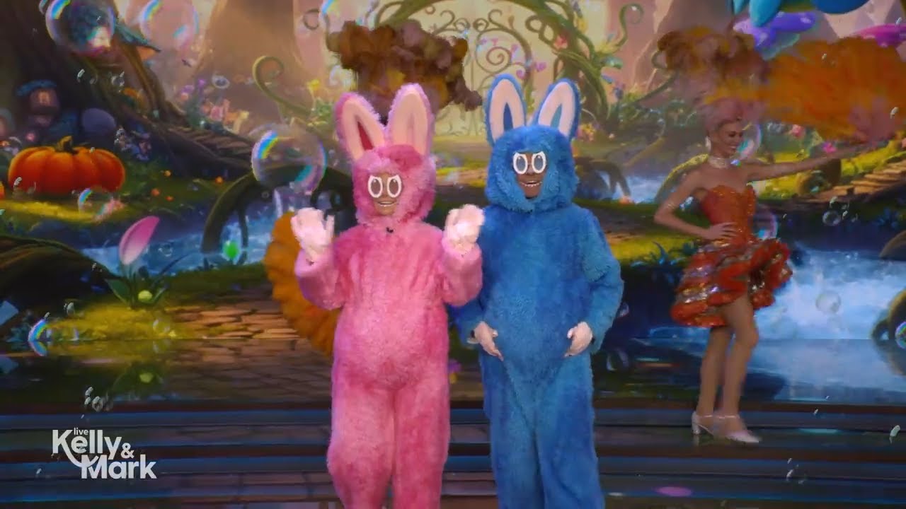 Today, Kelly and Mark Halloween Costumes: Anna Wintour, Labubus, More